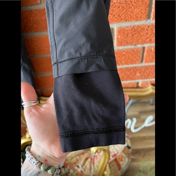 LULULEMON Lined Relaxed Fit Track Pant High Rise size 4 - Picture 3 of 5